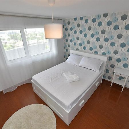 Apartament Lux 1 Mai Pod Boekarest Buitenkant foto